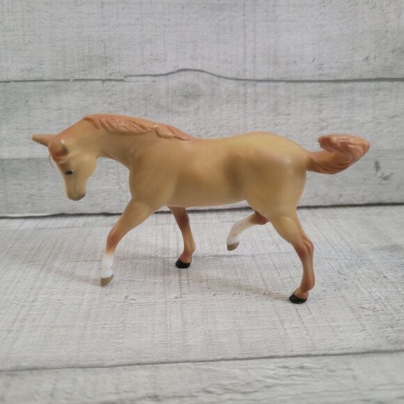 Breyer Reeves 1991 Chestnut Foal Model Horse Figurine Collectible Toy - Picture 1 of 6